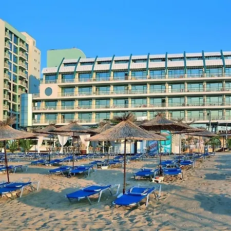 Sea Breeze - First Line Sea View Golden Sands Апартаменти